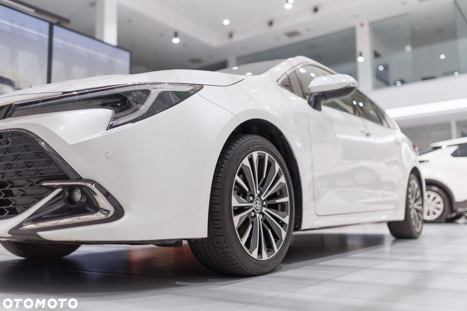Toyota Corolla - 13