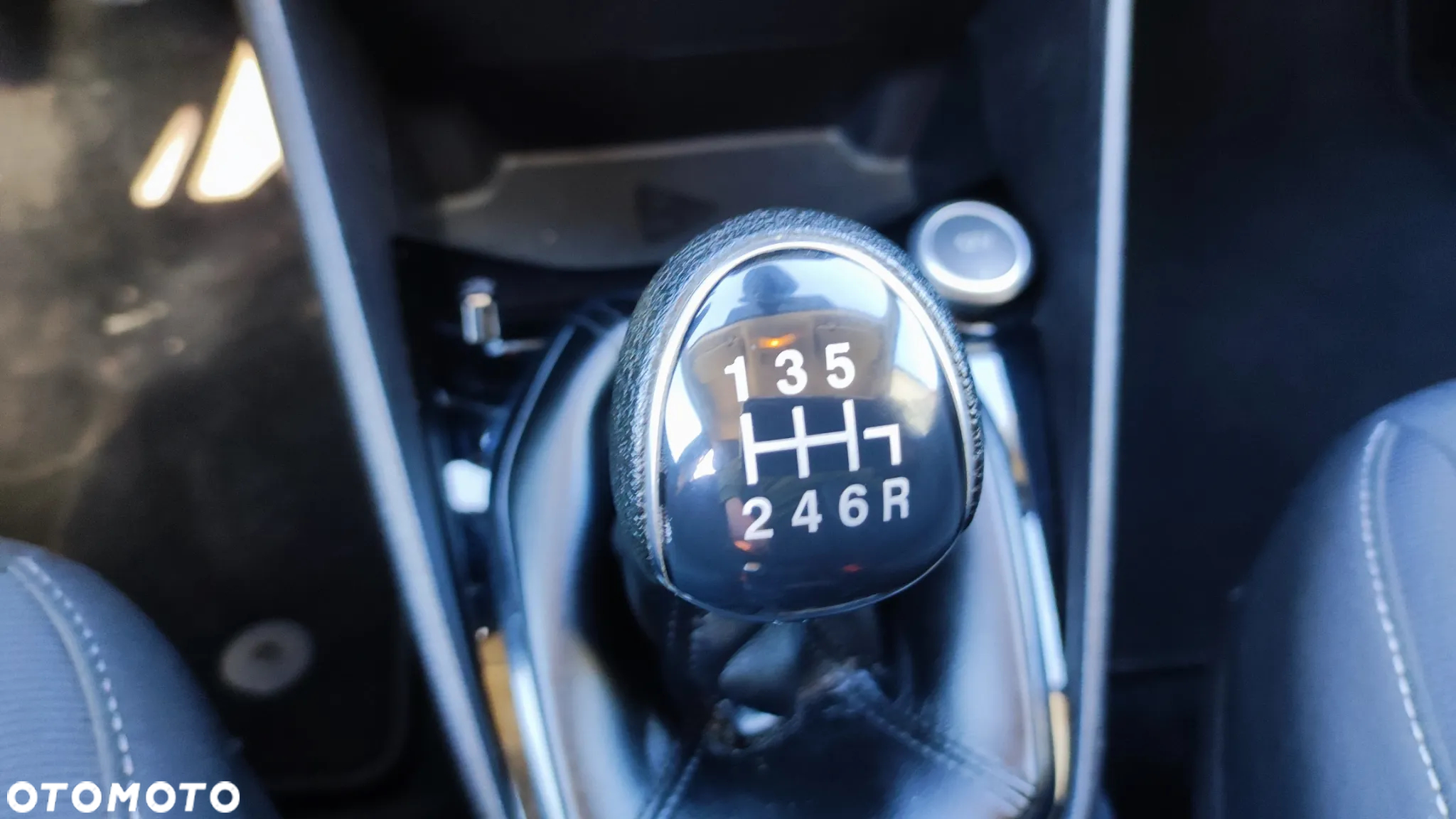 Ford Fiesta 1.0 EcoBoost S&S TITANIUM - 12