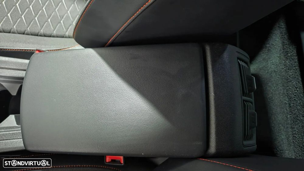 SEAT Leon 1.4 e-Hybrid DSG FR Plus - 32