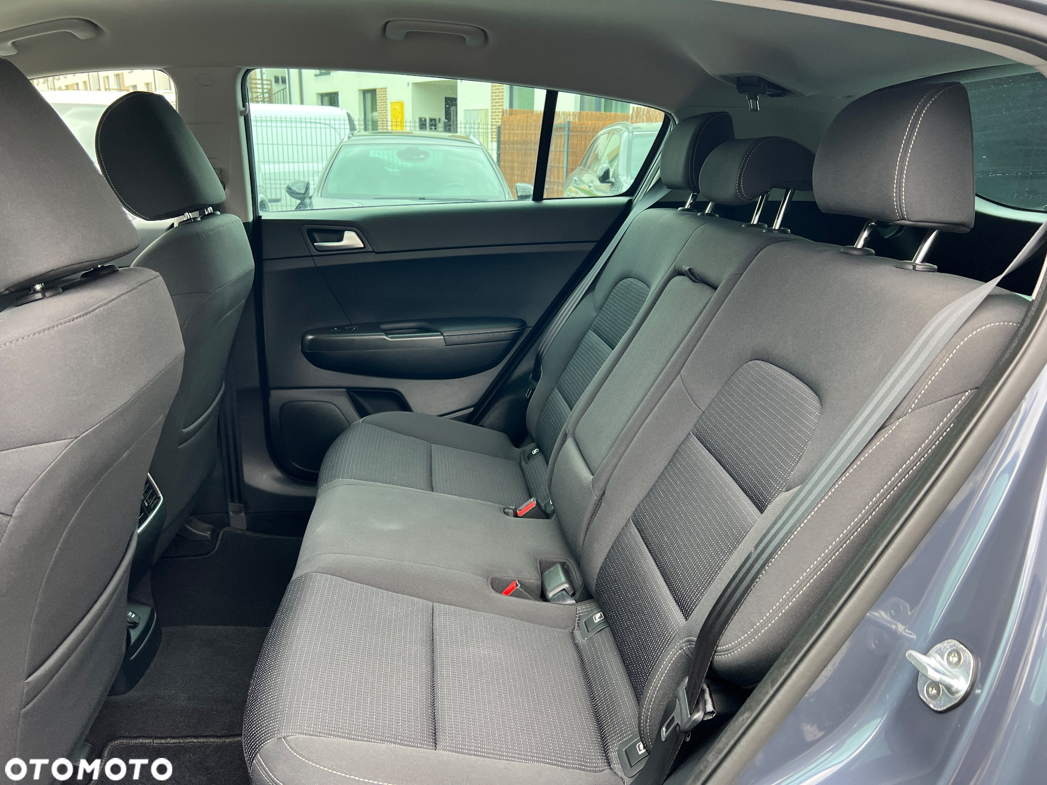Kia Sportage 1.7 CRDI 2WD ISG Dream-Team Edition - 21