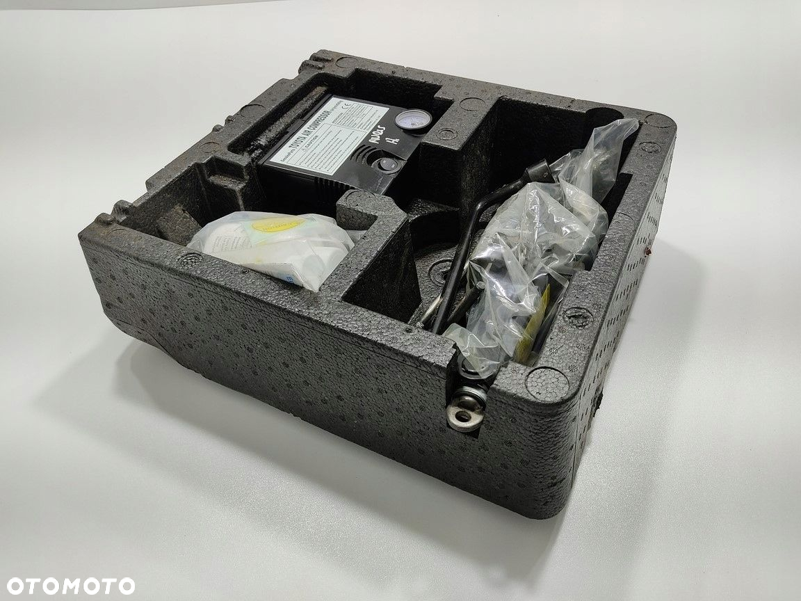 WKŁAD KOŁA ZAPASOWEGO STYROPIAN PODNOŚNIK AURIS I E15 64777-02130 2009-2012 - 3