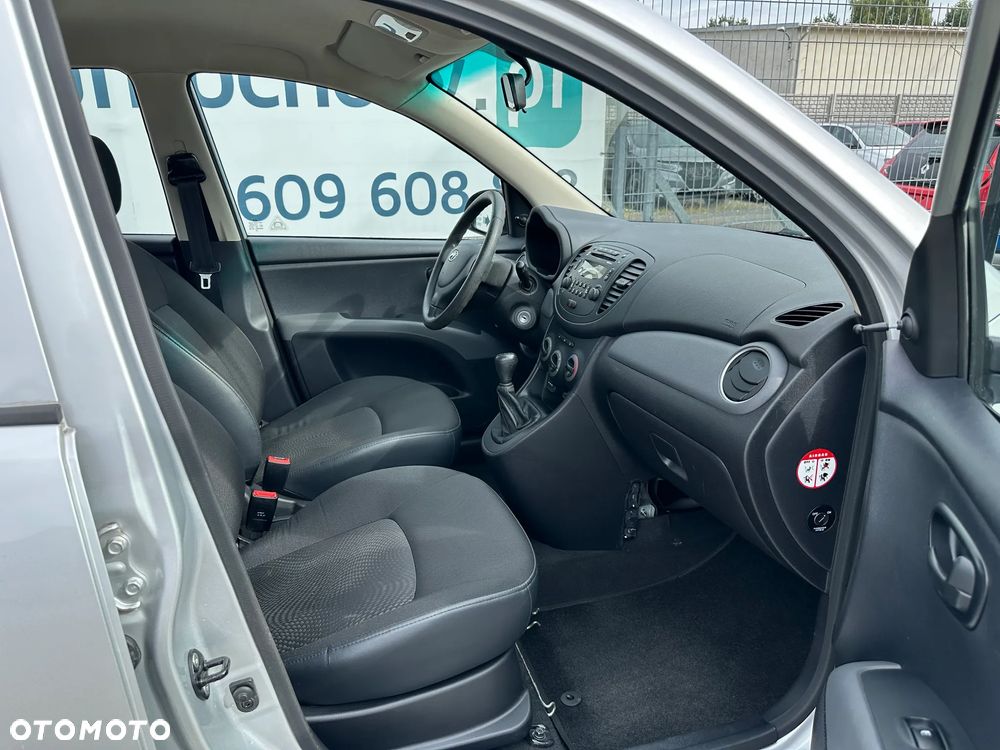 Hyundai i10 1.1 Premium - 17