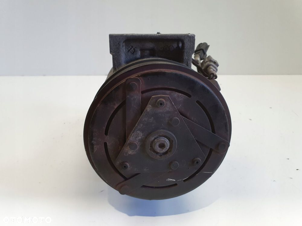 SPRĘŻARKA KLIMATYZACJI Renault Clio IV 0.9 TCe _ pompa 926000217R - 4
