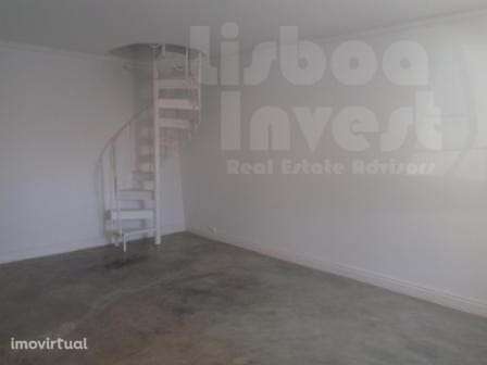 Apartamento T2 Duplex Estrela / Alvantara - Grande imagem: 4/21