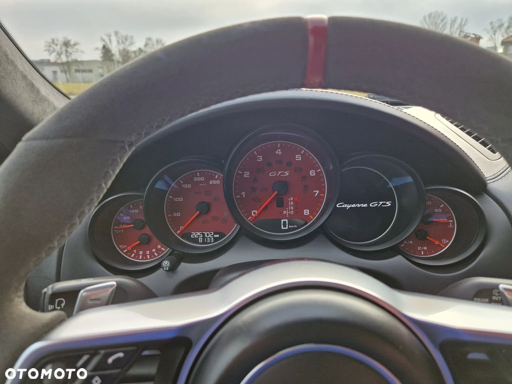 Porsche Cayenne - 15