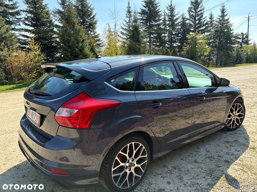 Ford Focus - 4