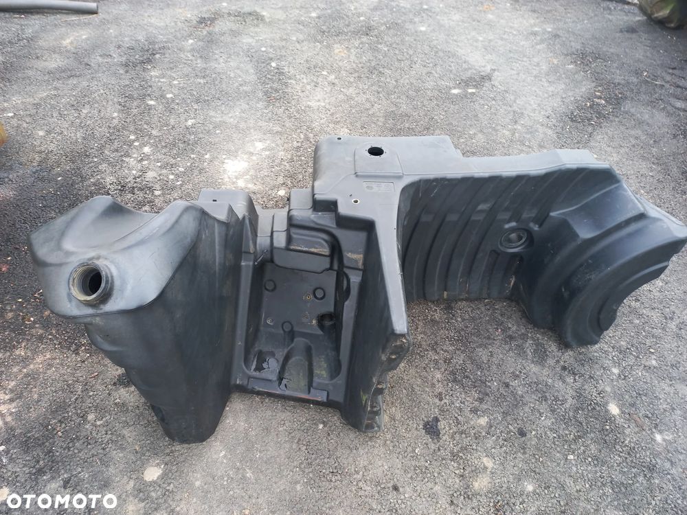 Zbiornik paliwa ACV017768B,TU1 536 05 89,VALTRA,SAME,temis,renault 120 54,massey 6270,ergos,deutz dx,case 5140,bak,3080.laser,diamont,titan, - 2