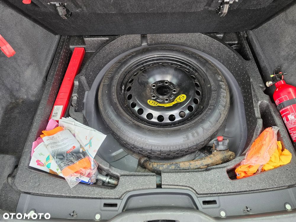 Volvo V50 2.0D - 36