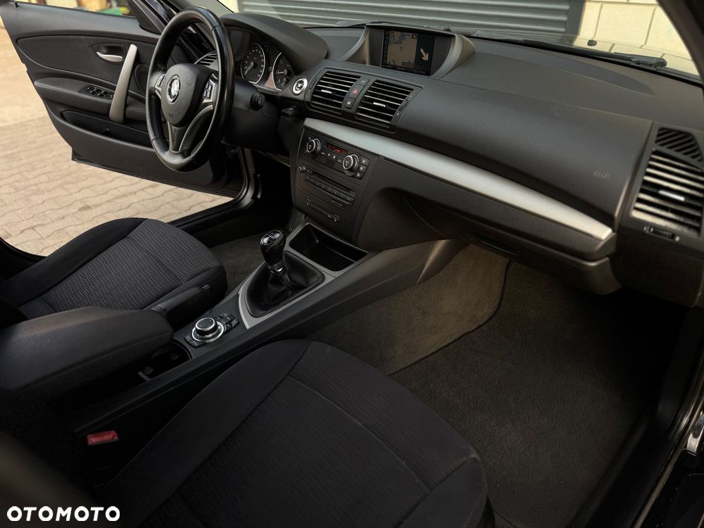 BMW Seria 1 - 29