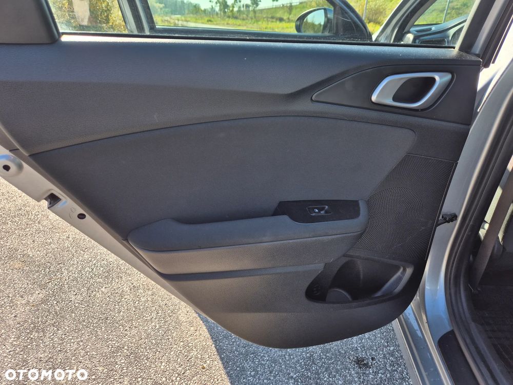 Kia Ceed 1.4 T-GDI M - 18