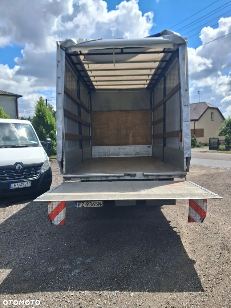 Mercedes-Benz Sprinter - 4