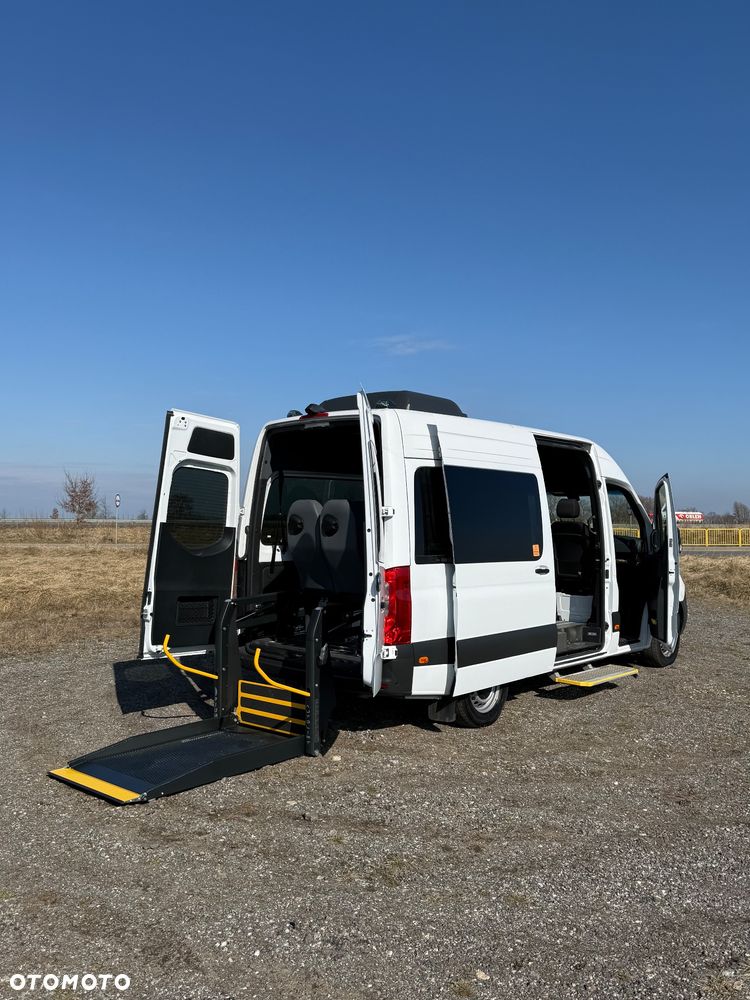 Mercedes-Benz Sprinter - 1