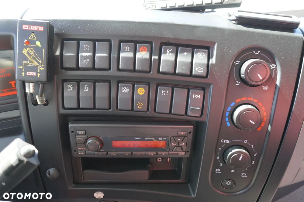 Renault C280 DTI 8 / HDS Fassi F135A.0.22 / Pilot / Rotator / Platforma 15 EPAL - 25