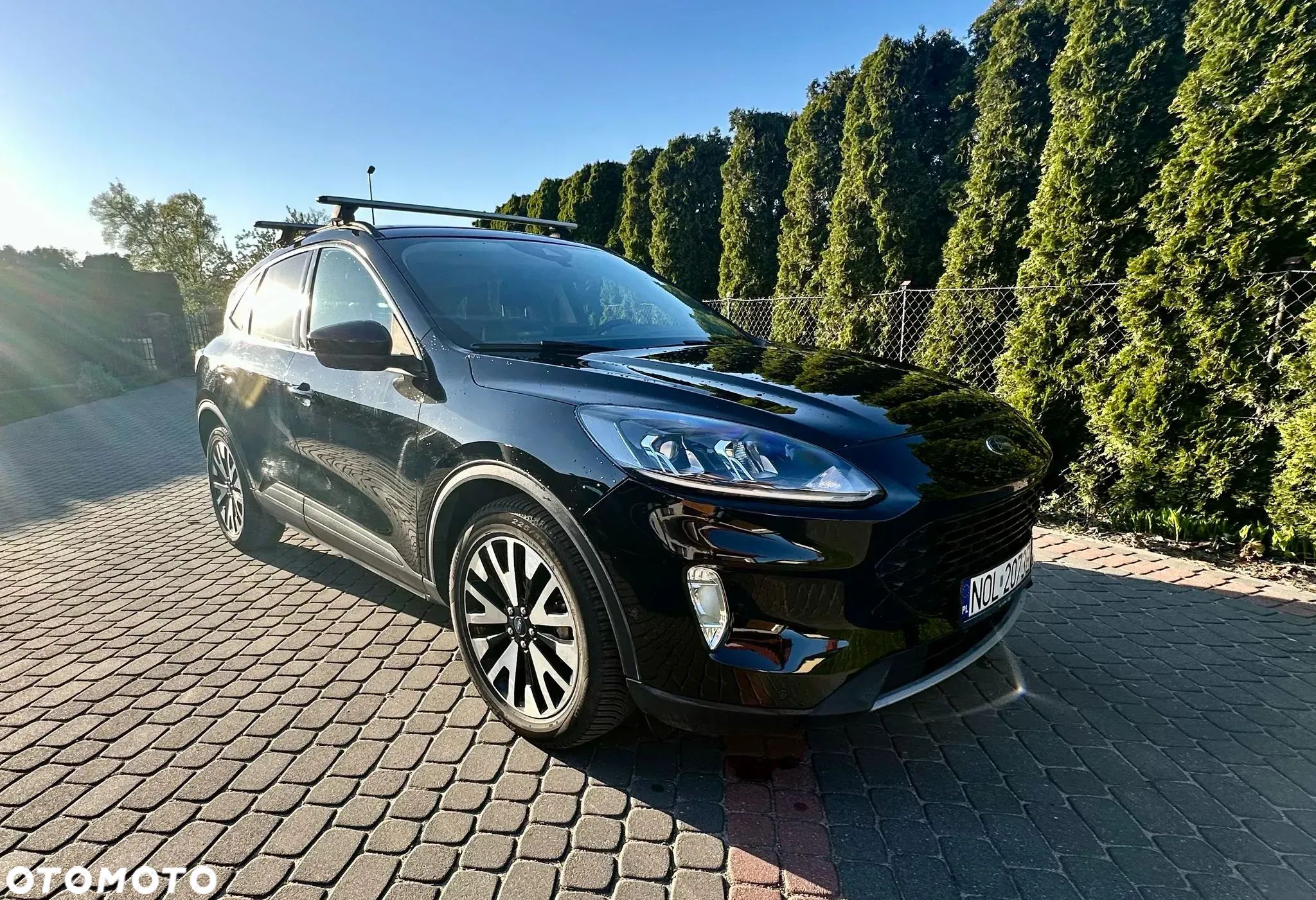 Ford Kuga 2.5 FHEV FWD Titanium - 1