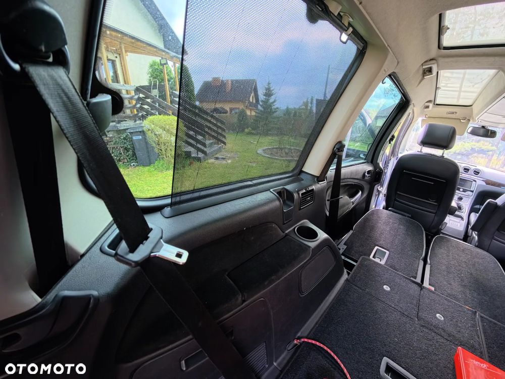 Ford Galaxy 2.0 TDCi Ghia - 14