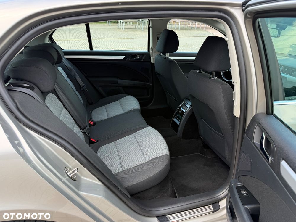 Skoda Superb 2.0 TDI DSG Elegance - 19