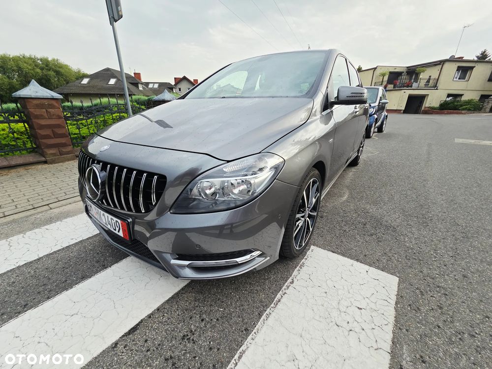 Mercedes-Benz Klasa B 180 7G-DCT AMG Line - 1