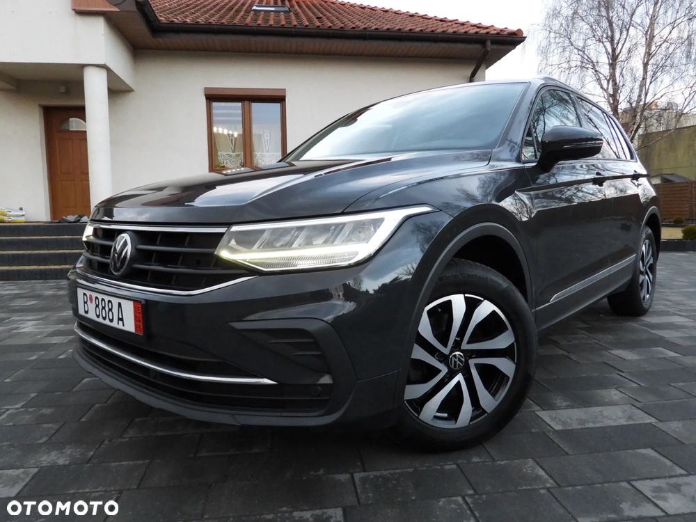 Volkswagen Tiguan - 4