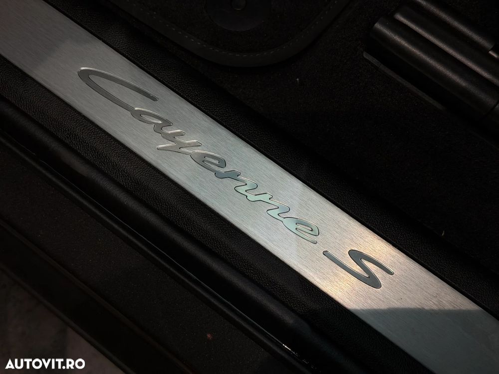 Porsche Cayenne S E-Hybrid - 36