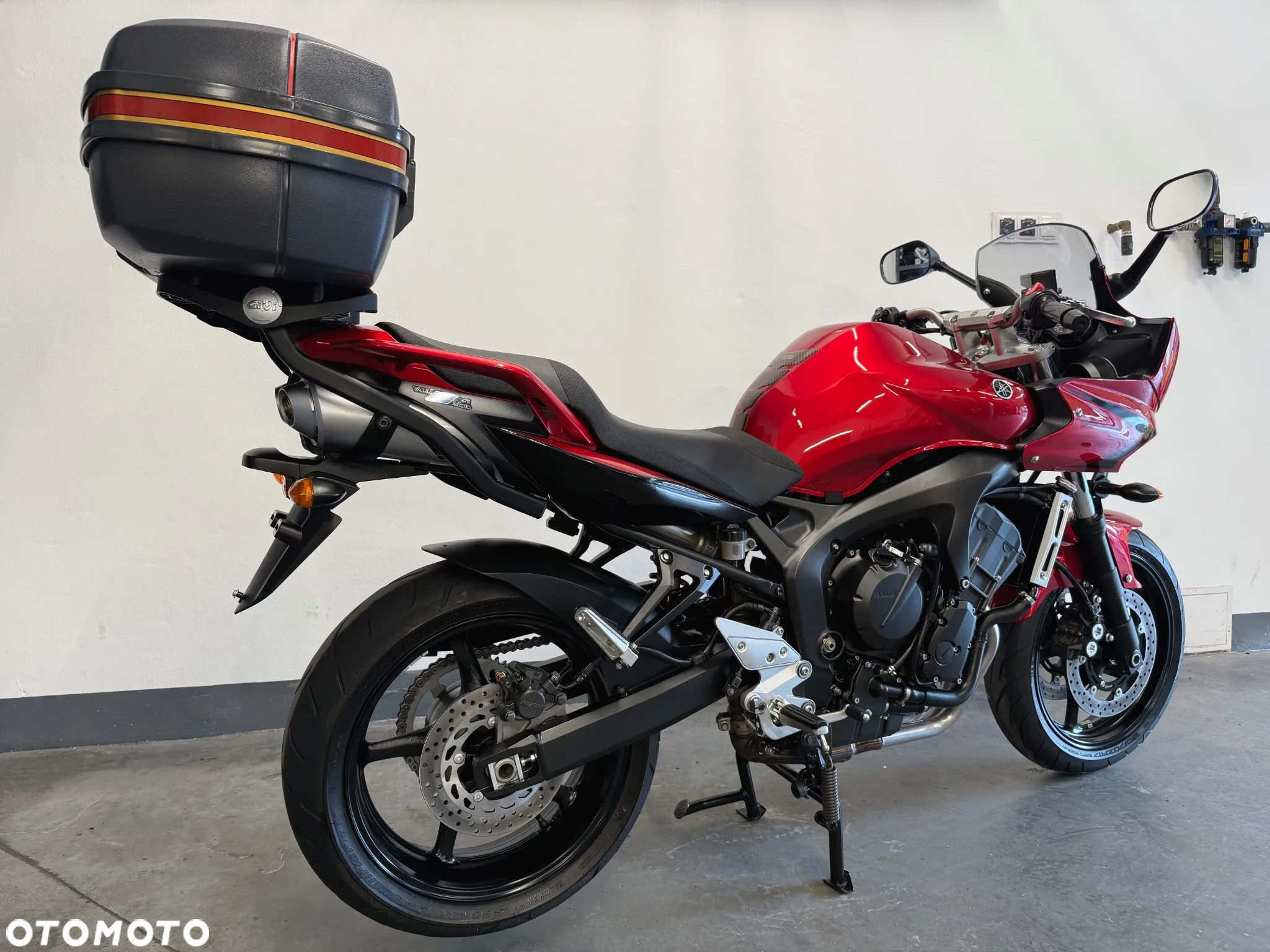 Yamaha FZ6 - 3