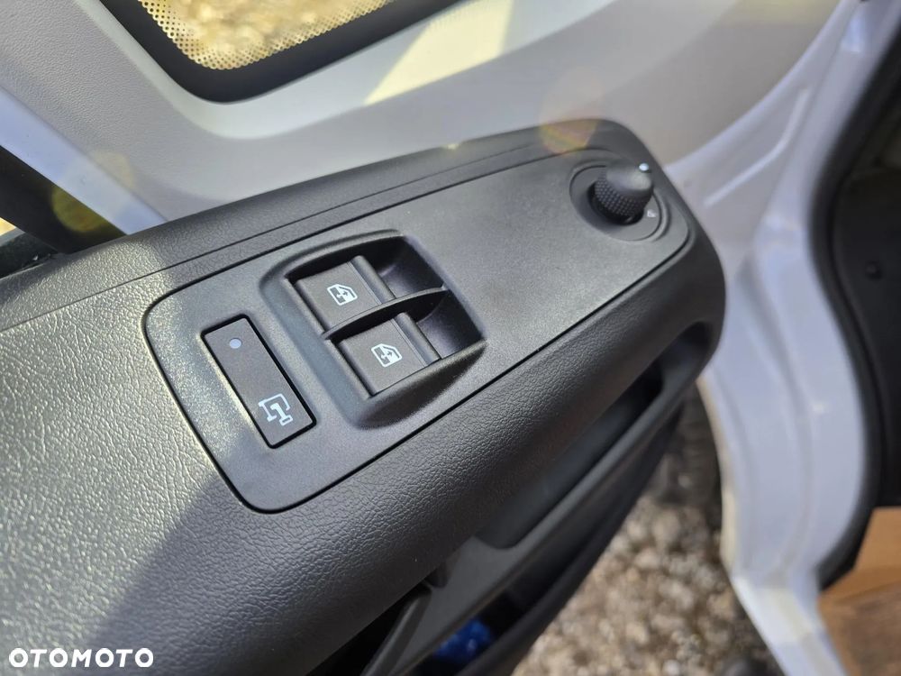 Fiat Ducato Maxi L4H2 140KM od ręki RP.2025 - 16