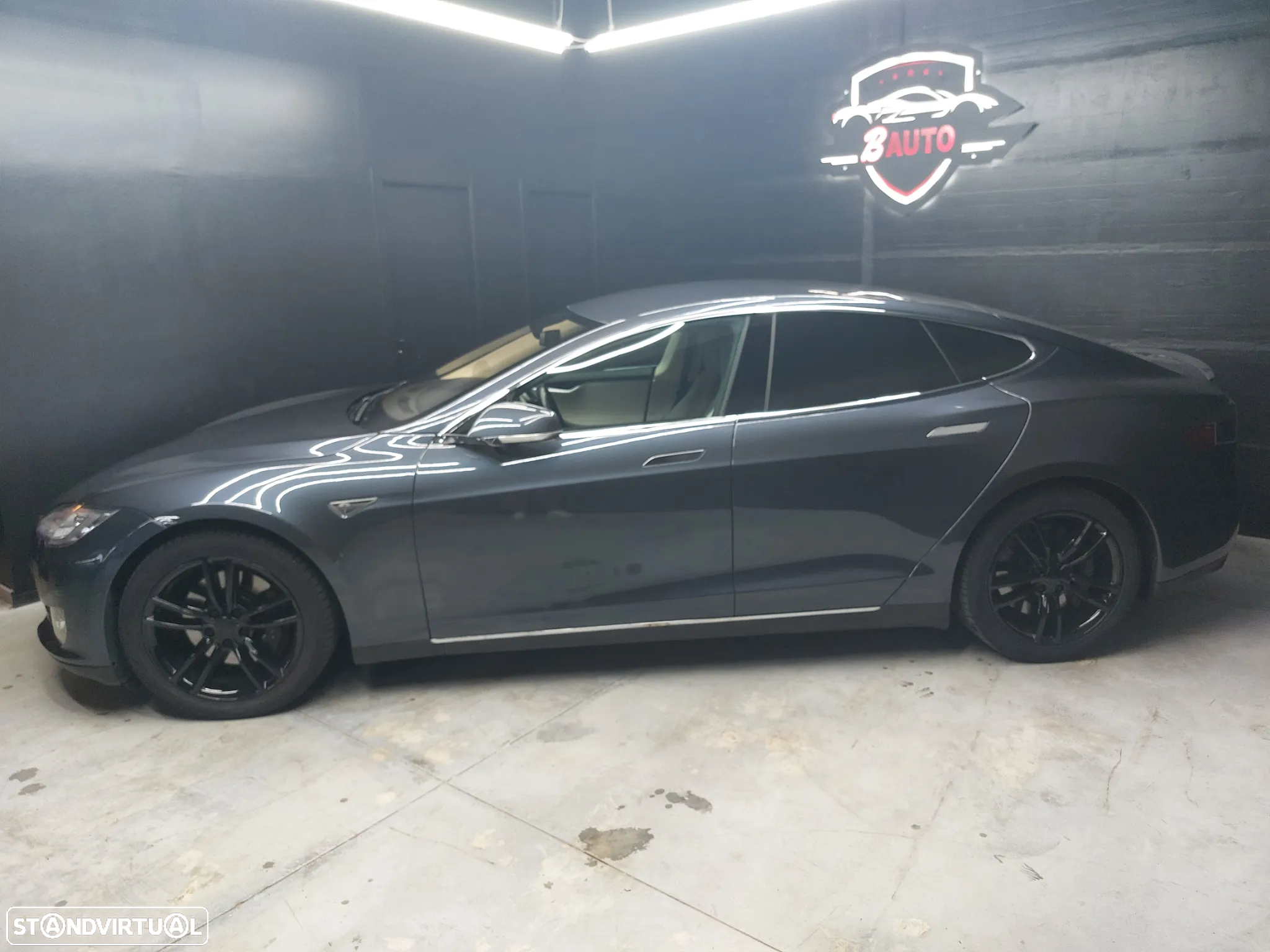 Tesla Model S 85 - 5
