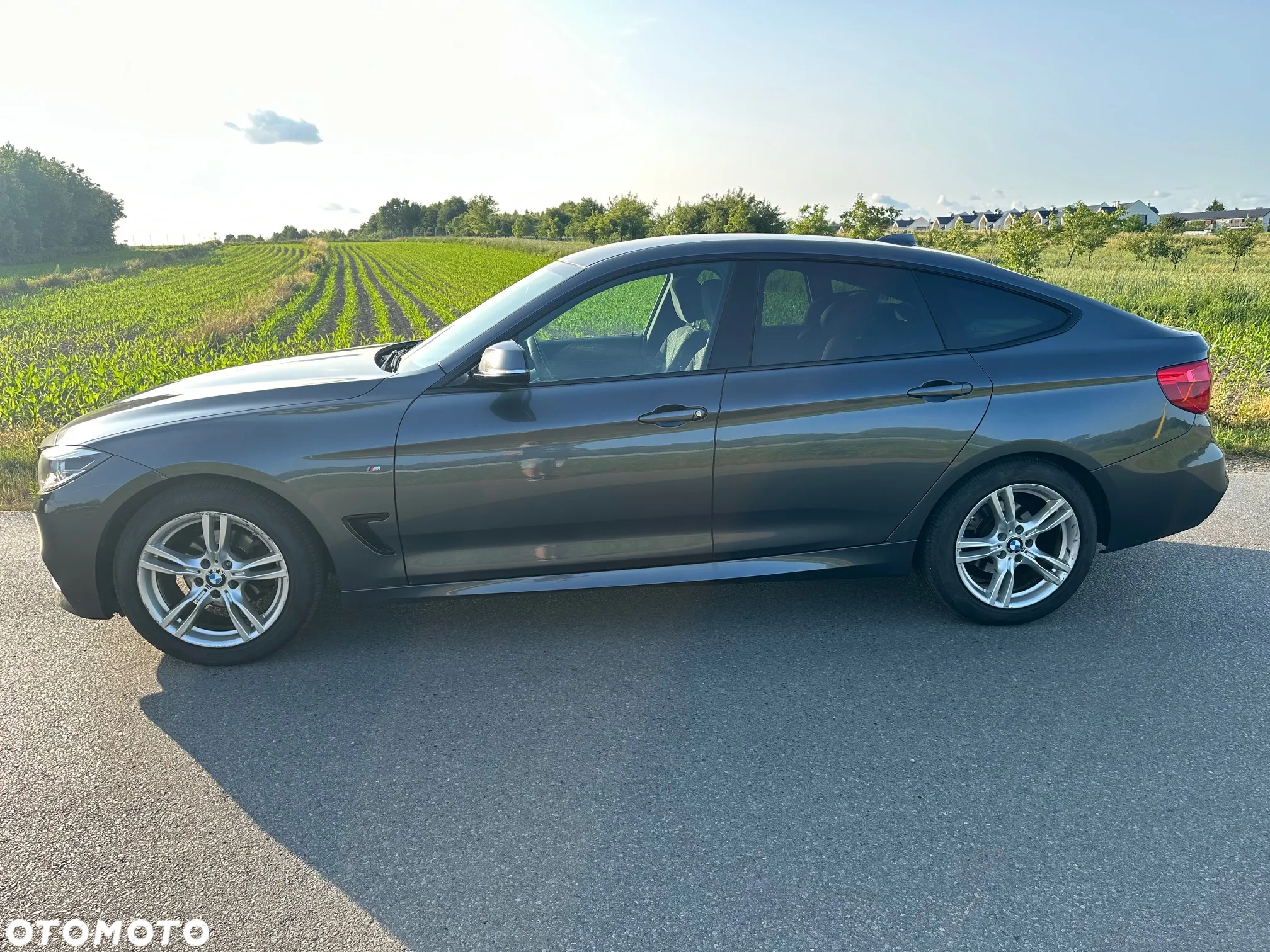 BMW 3GT 318d M Sport - 3