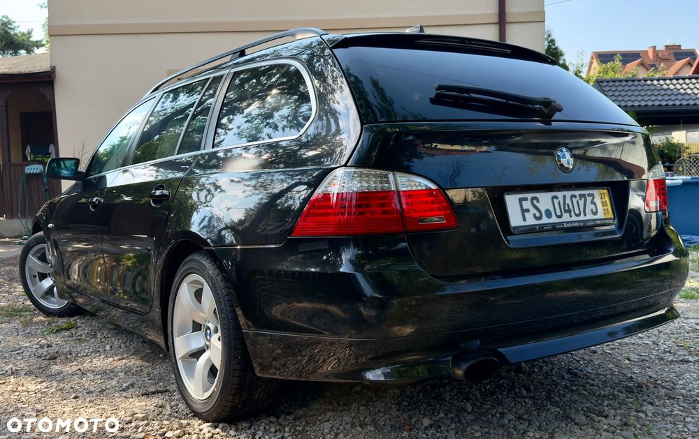 BMW Seria 5 520d Edition Sport - 4