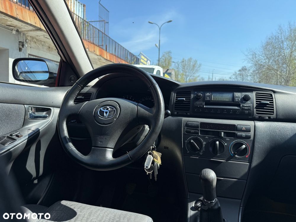 Toyota Corolla 1.4 VVT-i Dynamic - 6