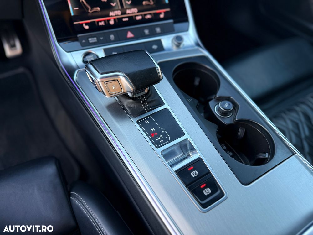 Audi A6 Avant 55 TFSI e quattro S tronic S line - 8