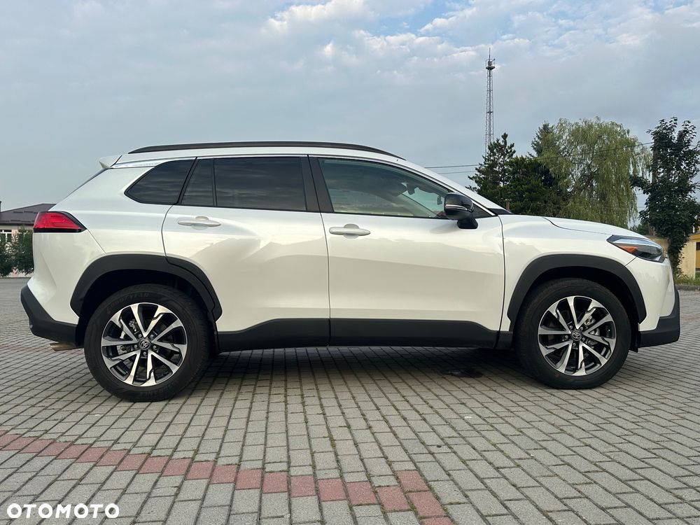 Toyota Corolla Cross - 16