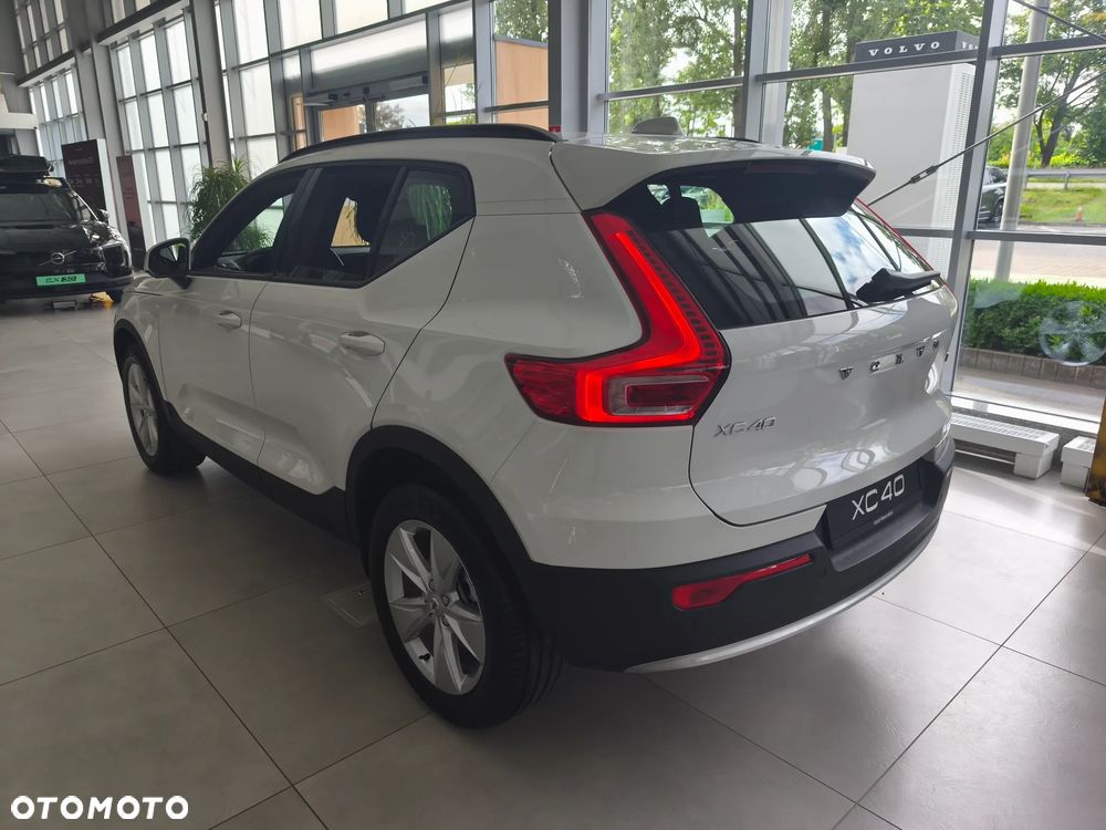 Volvo XC 40 B3 Core - 4