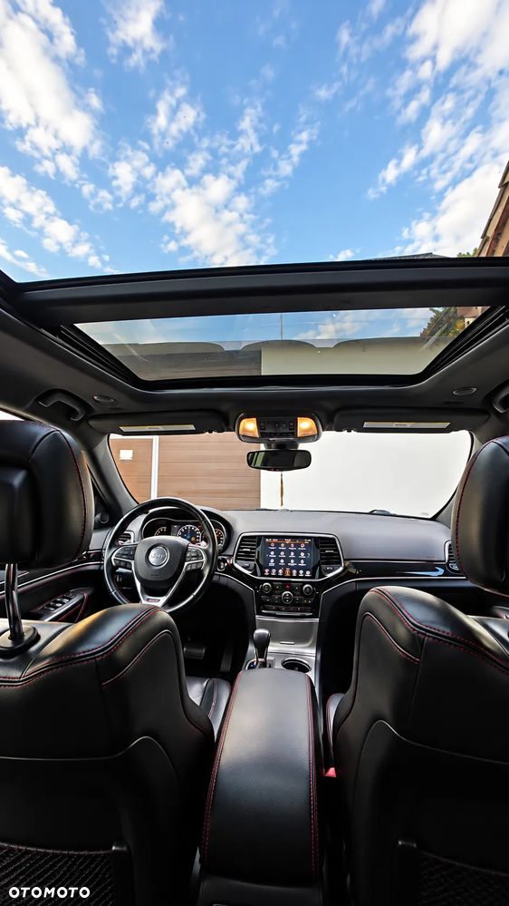 Jeep Grand Cherokee - 18