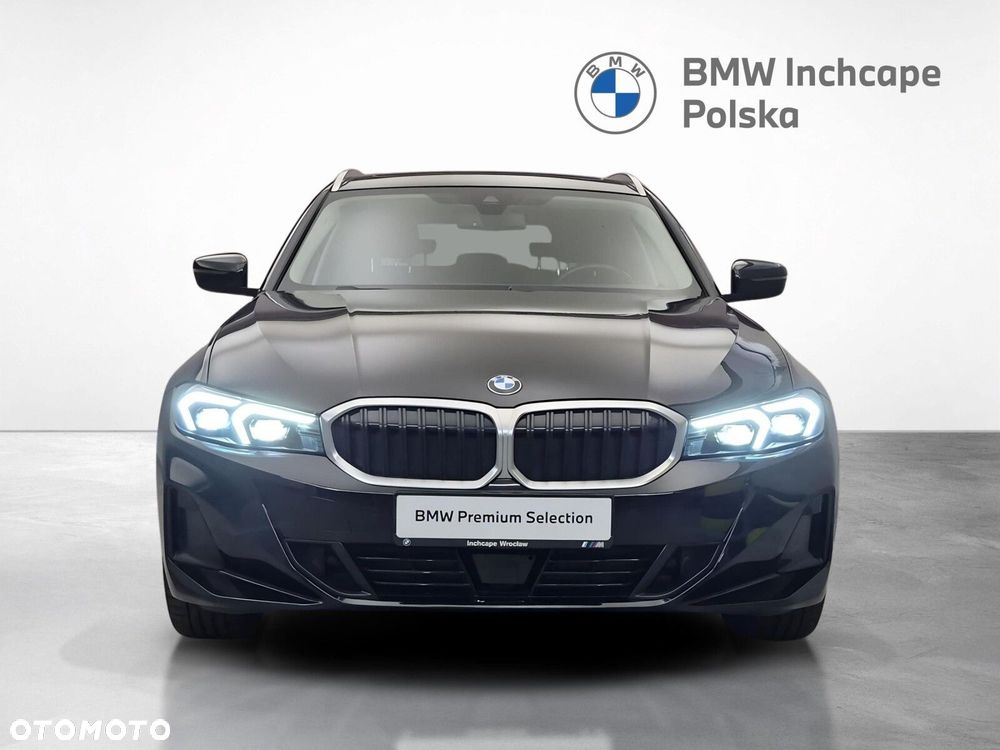 BMW Seria 3 320d xDrive mHEV - 8