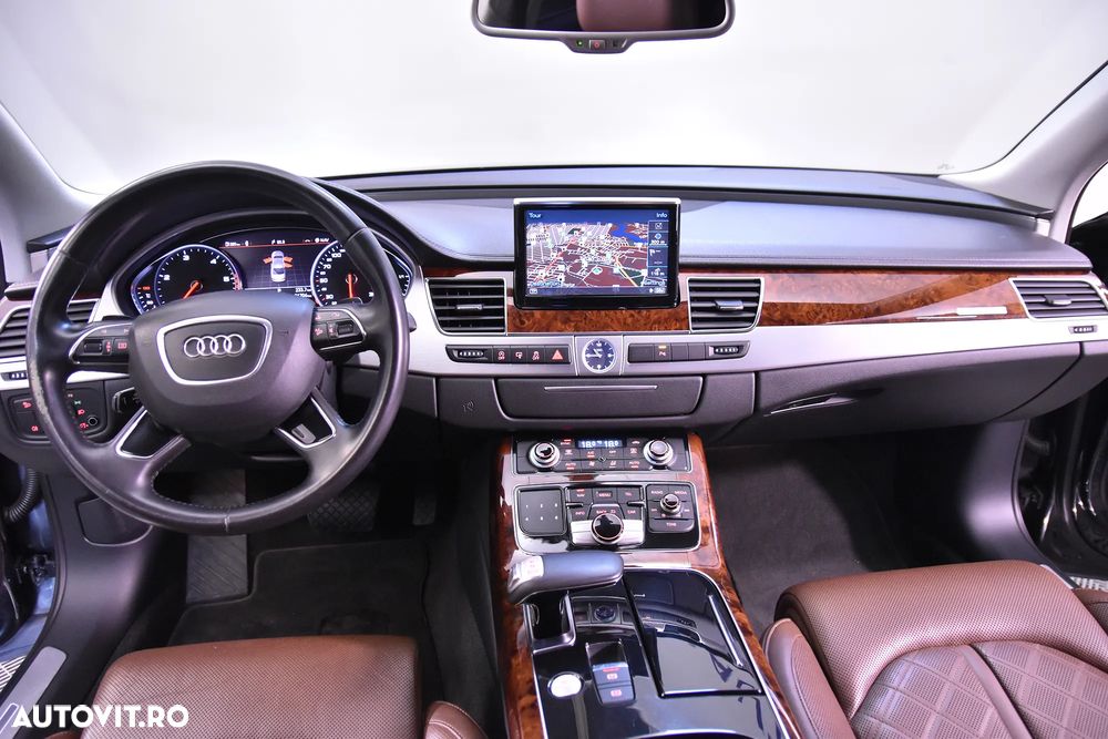 Audi A8 - 9