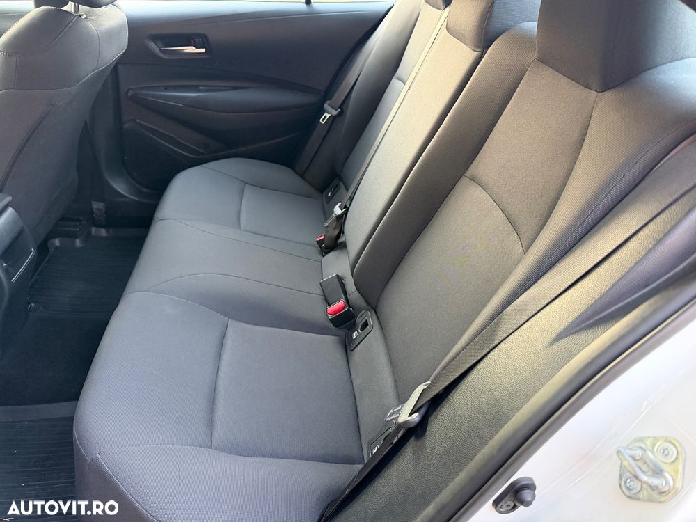 Toyota Corolla - 9
