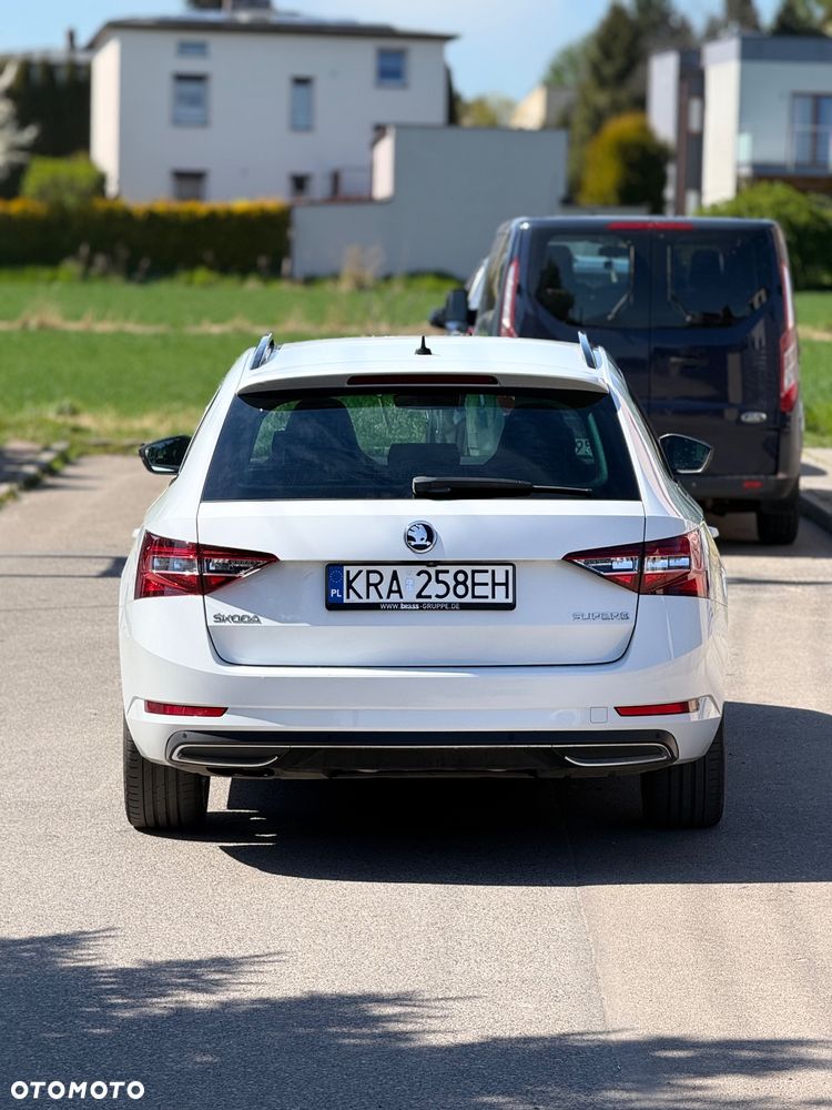 Skoda Superb 2.0 TDI Sportline DSG7 - 6