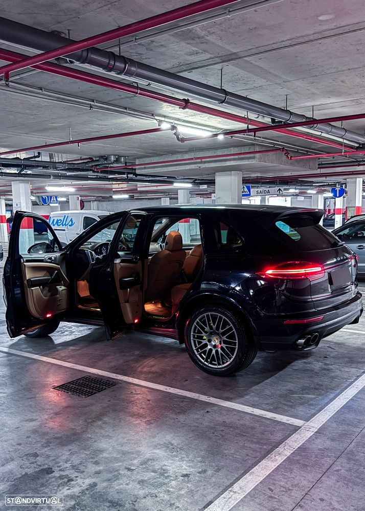 Porsche Cayenne S E-Hybrid - 28