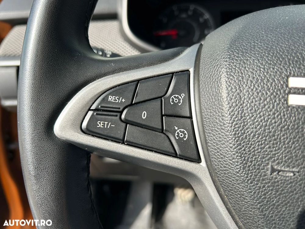 Dacia Sandero TCe 90 MT5 Expression - 17