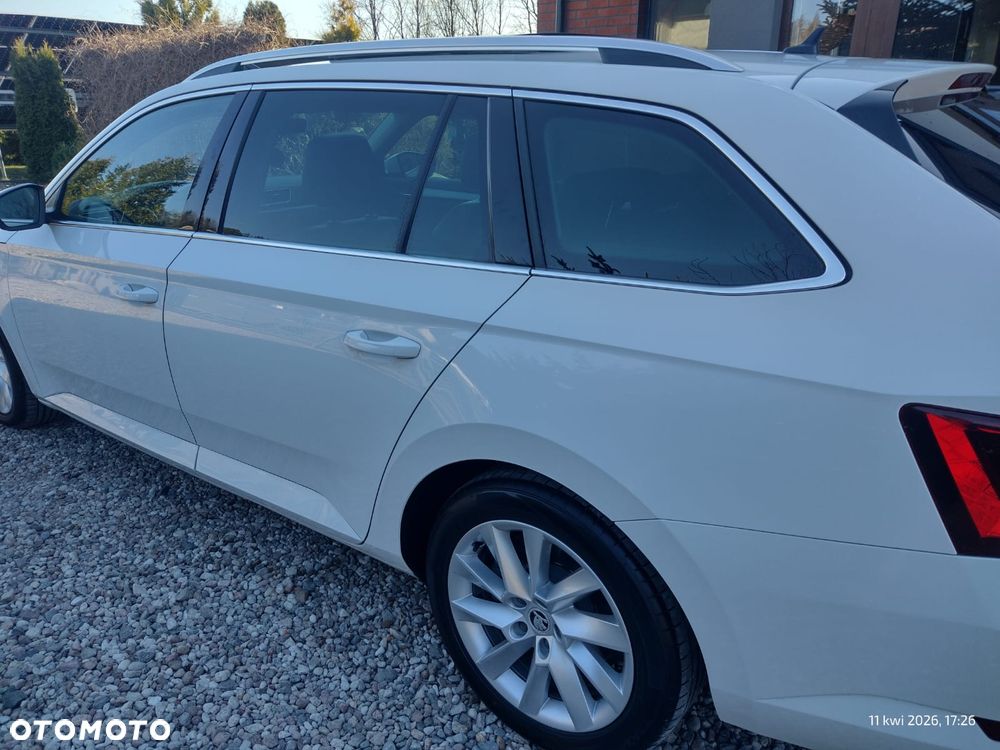 Skoda Superb 2.0 TDI Style DSG - 2