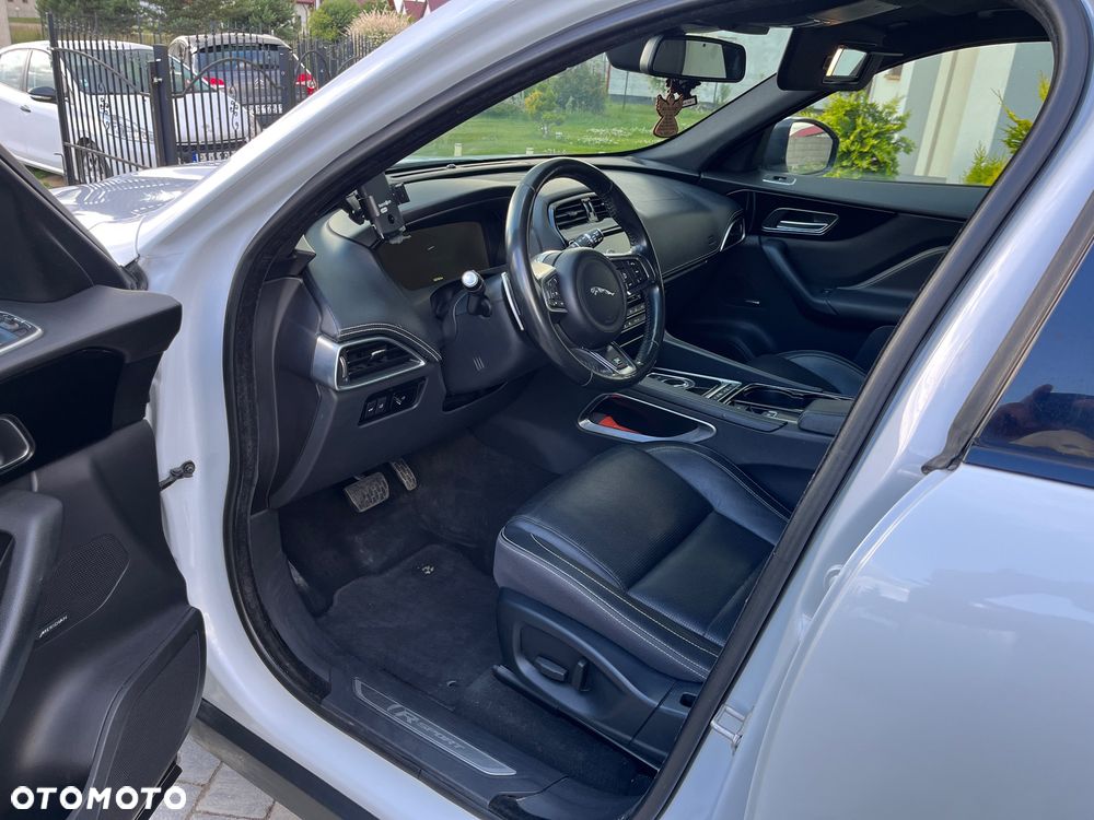 Jaguar F-Pace 20d AWD R-Sport - 14