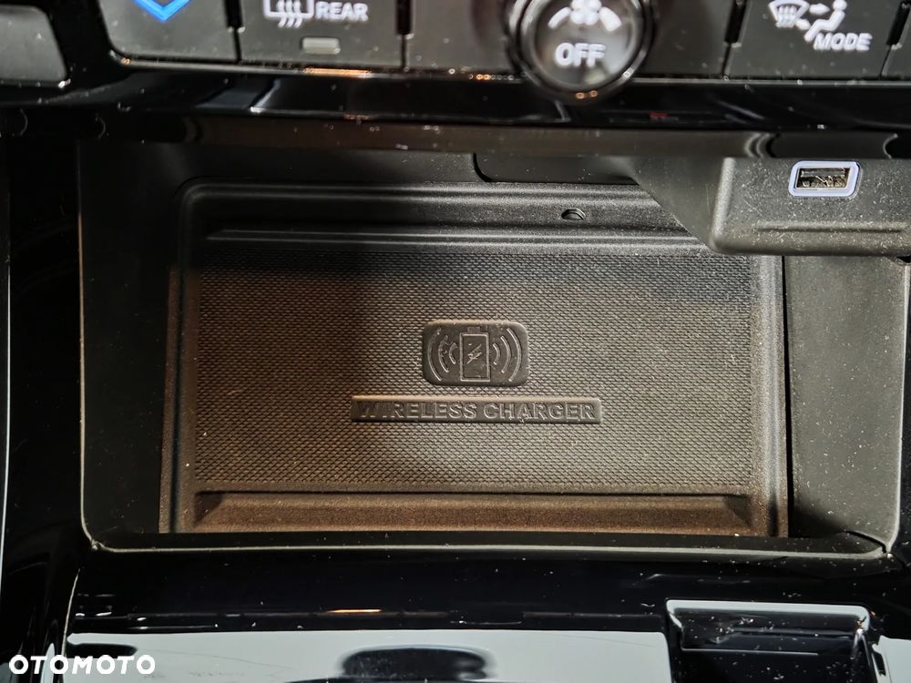 Jeep Compass 1.3 TMair Night Eagle FWD S&S - 24