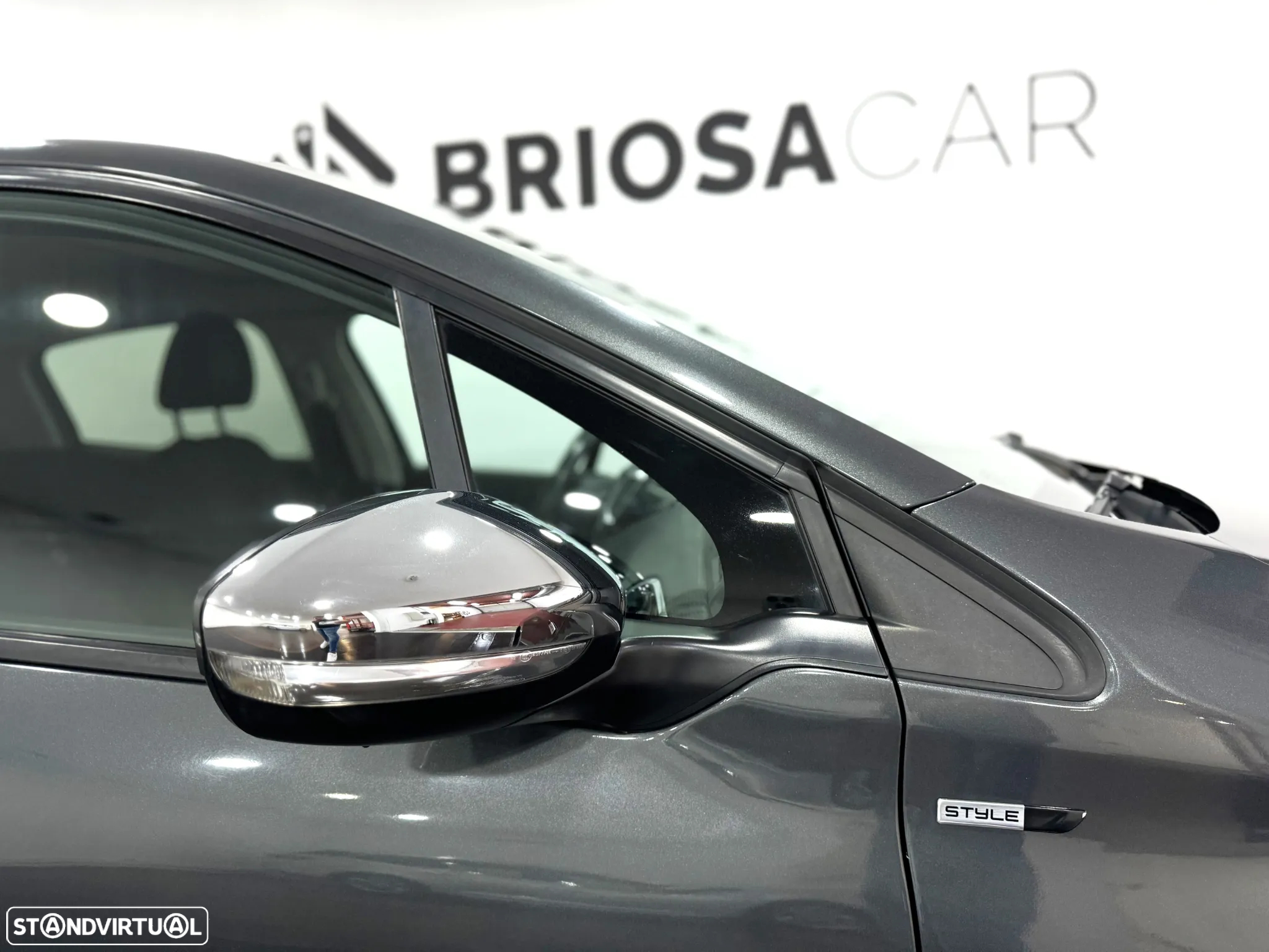 Peugeot 208 1.6 BlueHDi Style - 13