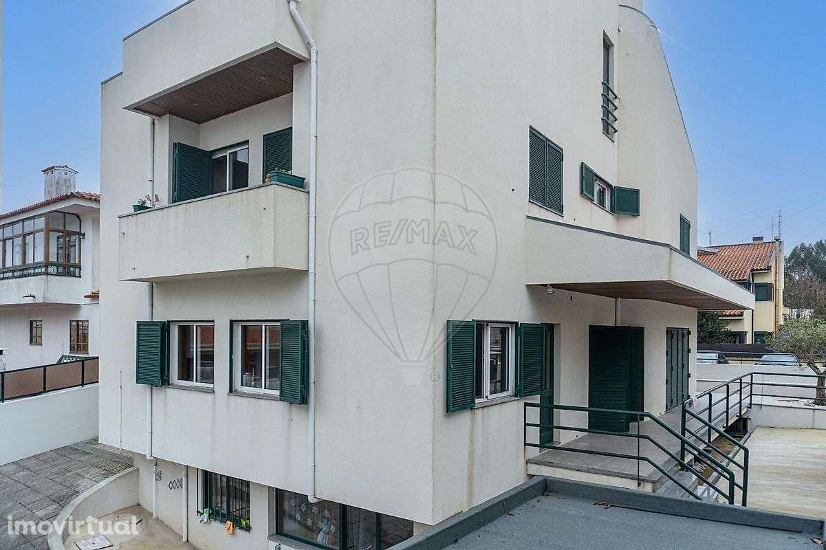 Moradia T4 para venda - Grande imagem: 2/12