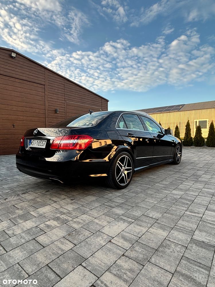 Mercedes-Benz Klasa E 350 CDI BlueEff Avantgarde - 36