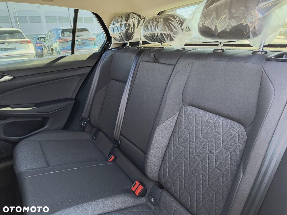 Volkswagen Golf - 23