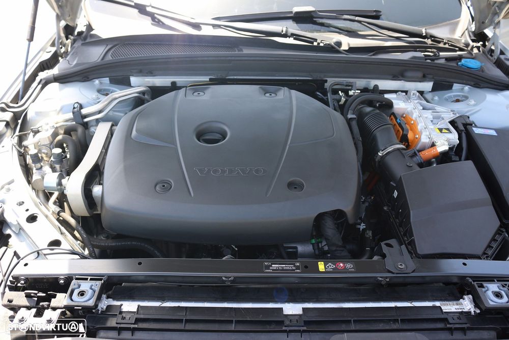 Volvo V60 2.0 T6 AWD TE Essential - 42