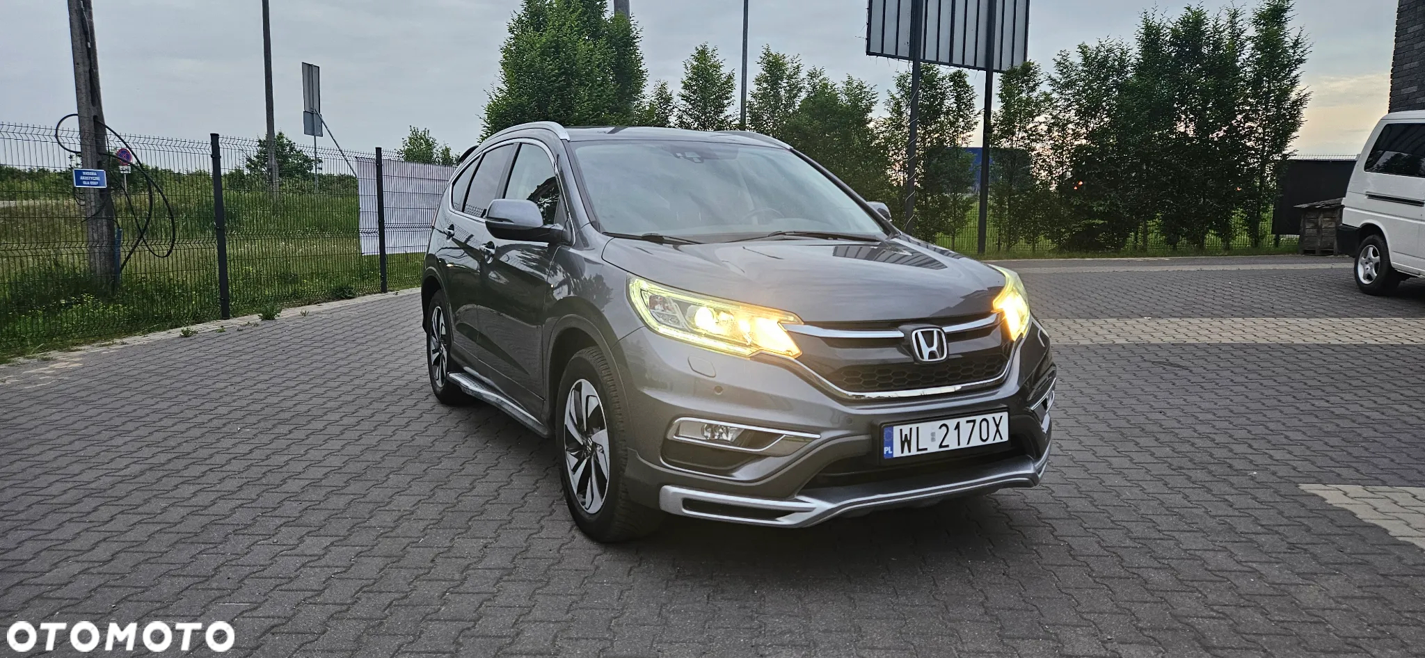 Honda CR-V 1.6i DTEC 4WD Automatik Lifestyle - 2