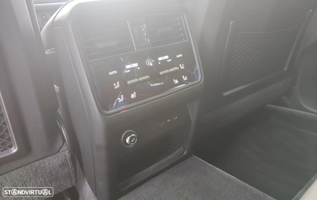 Porsche Cayenne Coupé E-Hybrid - 19