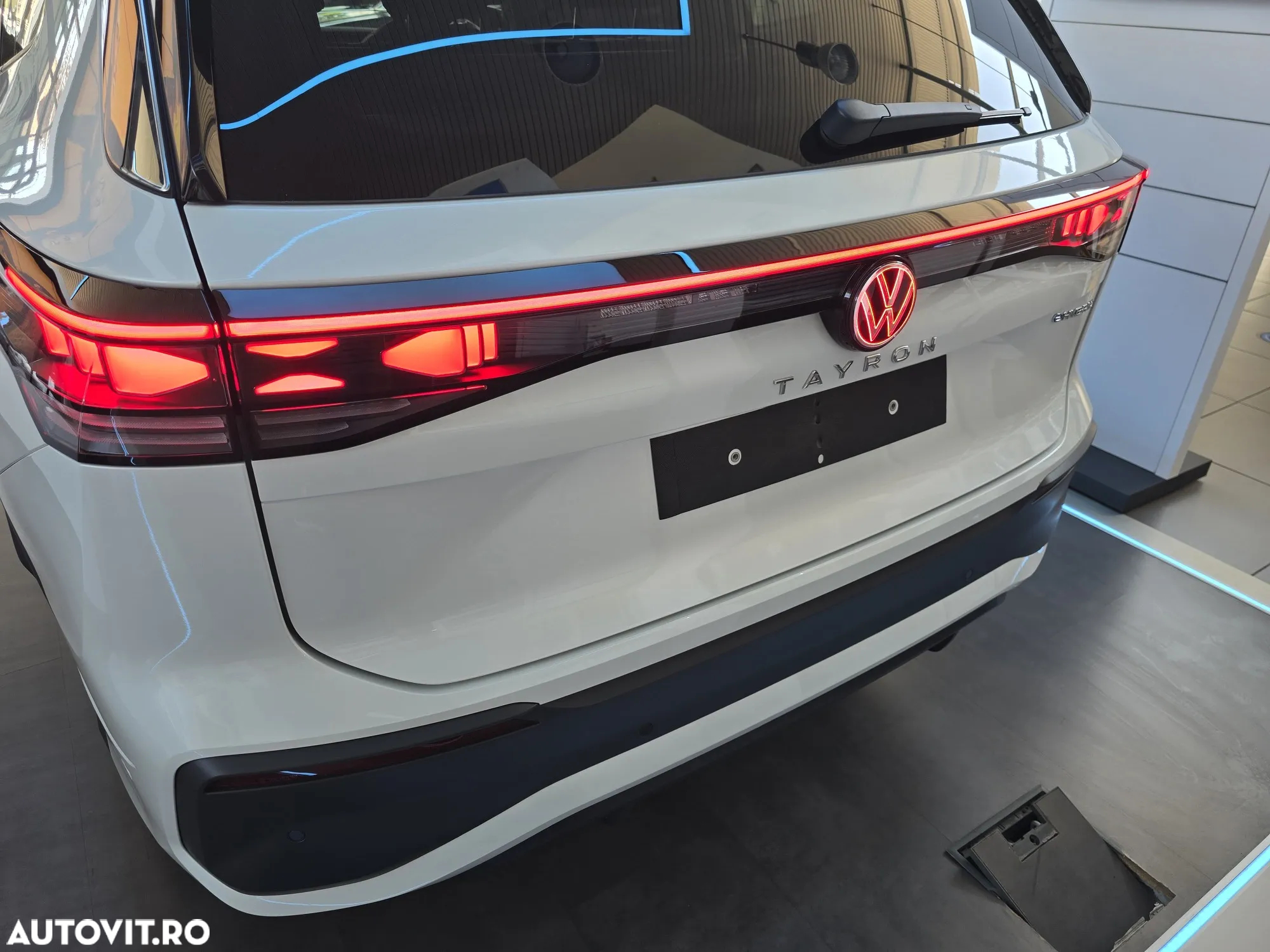 Volkswagen Tayron 1.5 TSI DSG PHEV Life - 5
